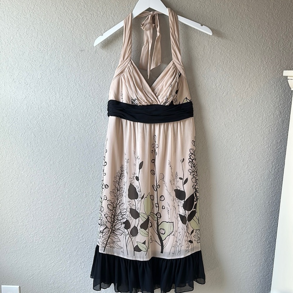 BCBGMaxAzria Beige Halter Backless Floral Midi Dress with Black Accents